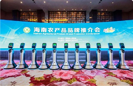 海南冬交会 豹小秘集体亮相